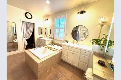 8539 Zinfandel Drive, Windsor, CA 95492 - Photo 14