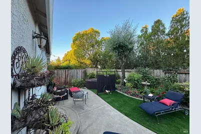 8539 Zinfandel Drive, Windsor, CA 95492 - Photo 6