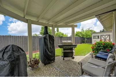 142 Hillview Drive, Vacaville, CA 95688 - Photo 36