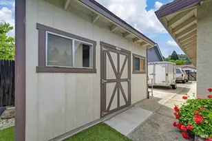 142 Hillview Dr, Vacaville, CA 95688 - Photo 44