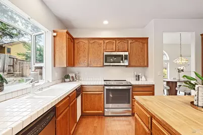 566 Laramie Way, Vacaville, CA 95688 - Photo 24