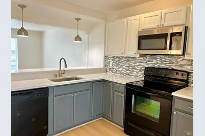 490 Edgewood Drive #23, Vacaville, CA 95688 - Photo 10