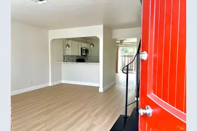 490 Edgewood Drive #23, Vacaville, CA 95688 - Photo 4