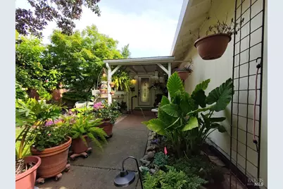 2505 Stephanie Court W, Santa Rosa, CA 95407 - Photo 4