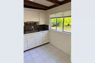 454 S Minahen Street, Napa, CA 94559 - Photo 10
