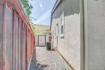 2418 Ridgewood Circle, Fairfield, CA 94534 - Photo 38