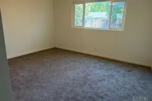 640 E Creekside Cir, Dixon, CA 95620 - Photo 6