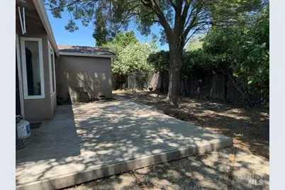 640 E Creekside Circle, Dixon, CA 95620 - Photo 20