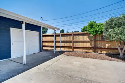 18045 Brooks Avenue, Sonoma, CA 95476 - Photo 20