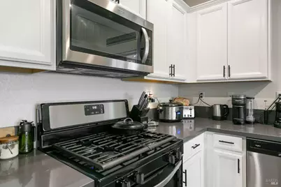 1065 Swarthmore Court, Dixon, CA 95620 - Photo 10