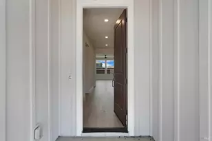 956 Carroll Way, Vacaville, CA 95687 - Photo 4