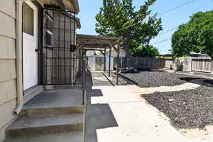 600 W C St, Dixon, CA 95620 - Photo 36