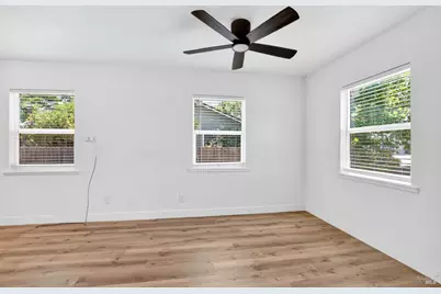 600 W C Street, Dixon, CA 95620 - Photo 26