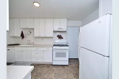 1025 E Tennessee Court, Fairfield, CA 94533 - Photo 8
