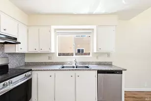 2269 Emerson Pl, Fairfield, CA 94533 - Photo 10