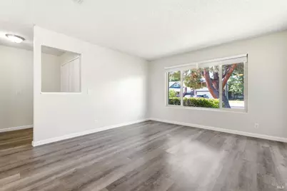 1101 Woodridge Drive, Vacaville, CA 95687 - Photo 12