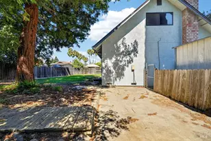 124 Albany Ct, Vacaville, CA 95687 - Photo 32