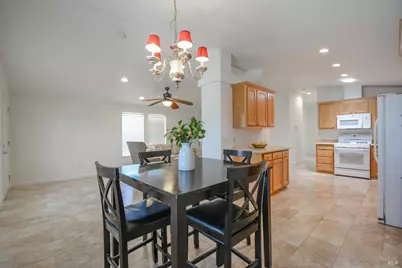 Barcelona Circle, Fairfield, CA 94533 - Photo 8
