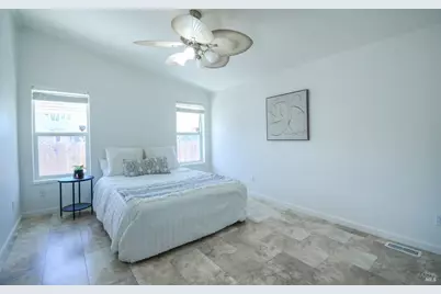 Barcelona Circle, Fairfield, CA 94533 - Photo 20