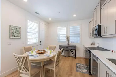 425 Royal National Road, Vacaville, CA 94533 - Photo 12