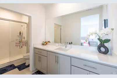 425 Royal National Road, Vacaville, CA 95687 - Photo 10