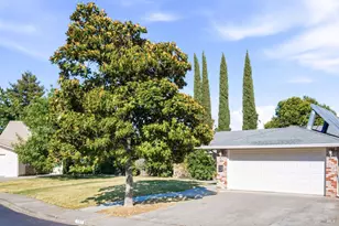 395 Spindrift Way, Vacaville, CA 95687 - Photo 4