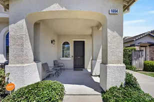 1664 Hickam Cir, Suisun City, CA 94585 - Photo 4