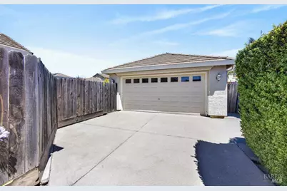 1664 Hickam Circle, Suisun City, CA 94585 - Photo 34