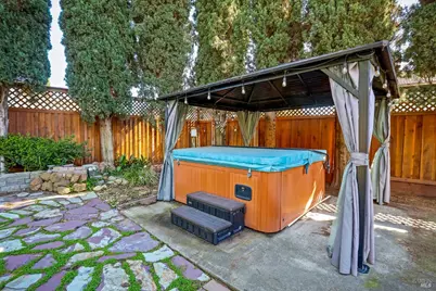 1518 Astoria Drive, Fairfield, CA 94534 - Photo 8