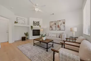 1889 Clarendon Dr, Fairfield, CA 94534 - Photo 12