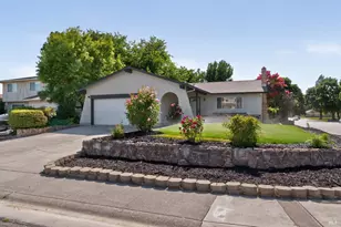 795 Michele Ct, Dixon, CA 95620 - Photo 2