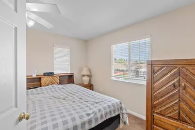 913 Zephyr Lane, Vacaville, CA 95687 - Photo 54