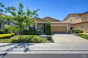 402 Crimson Cir, Vacaville, CA 95687 - Photo 2
