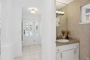 22 Mooring Rd, San Rafael, CA 94901 - Photo 18