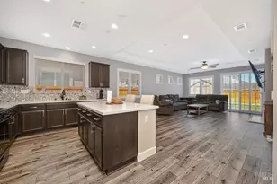 584 Kingbird Cir, Vacaville, CA 95688 - Photo 8