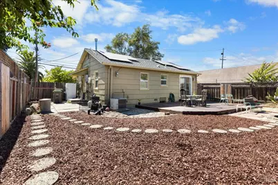 516 Suisun Street, Suisun City, CA 94585 - Photo 30