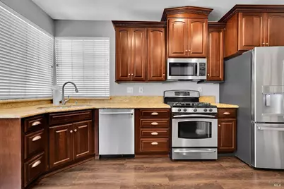 349 Oak Valley Drive, Vacaville, CA 95687 - Photo 8
