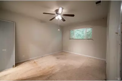 811 Azalea Way, Vacaville, CA 95688 - Photo 24