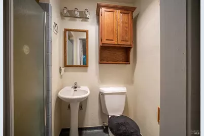 811 Azalea Way, Vacaville, CA 95688 - Photo 26