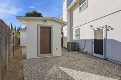 124 Kingsland Court, Vacaville, CA 95687 - Photo 34