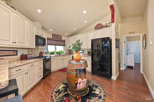 Falcon Crest Circle, Napa, CA 94558 - Photo 18