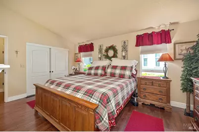 Falcon Crest Circle, Napa, CA 94558 - Photo 30
