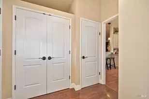 Falcon Crest Circle, Napa, CA 94558 - Photo 22