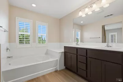 2709 Gramercy Place, Fairfield, CA 94533 - Photo 18