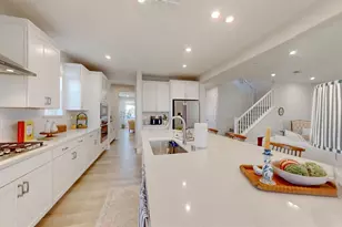 425 Vanderbilt Dr, Dixon, CA 95620 - Photo 4