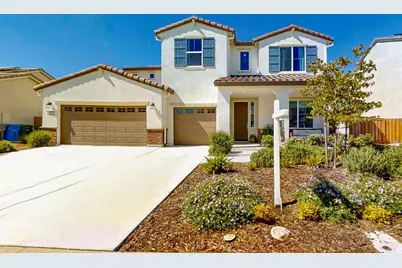 425 Vanderbilt Drive, Dixon, CA 95620 - Photo 2