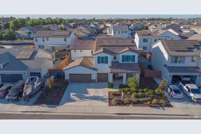 425 Vanderbilt Drive, Dixon, CA 95620 - Photo 4