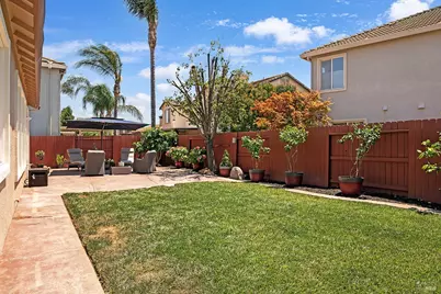625 Sparrowhawk Drive, Vacaville, CA 95687 - Photo 36