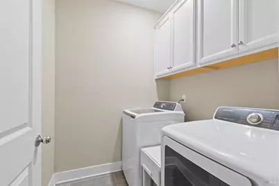 978 Day Lilly Drive, Vacaville, CA 95687 - Photo 8
