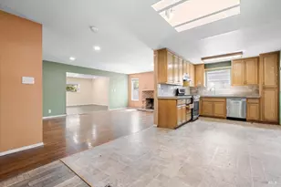 504 Jack London Dr, Santa Rosa, CA 95409 - Photo 2